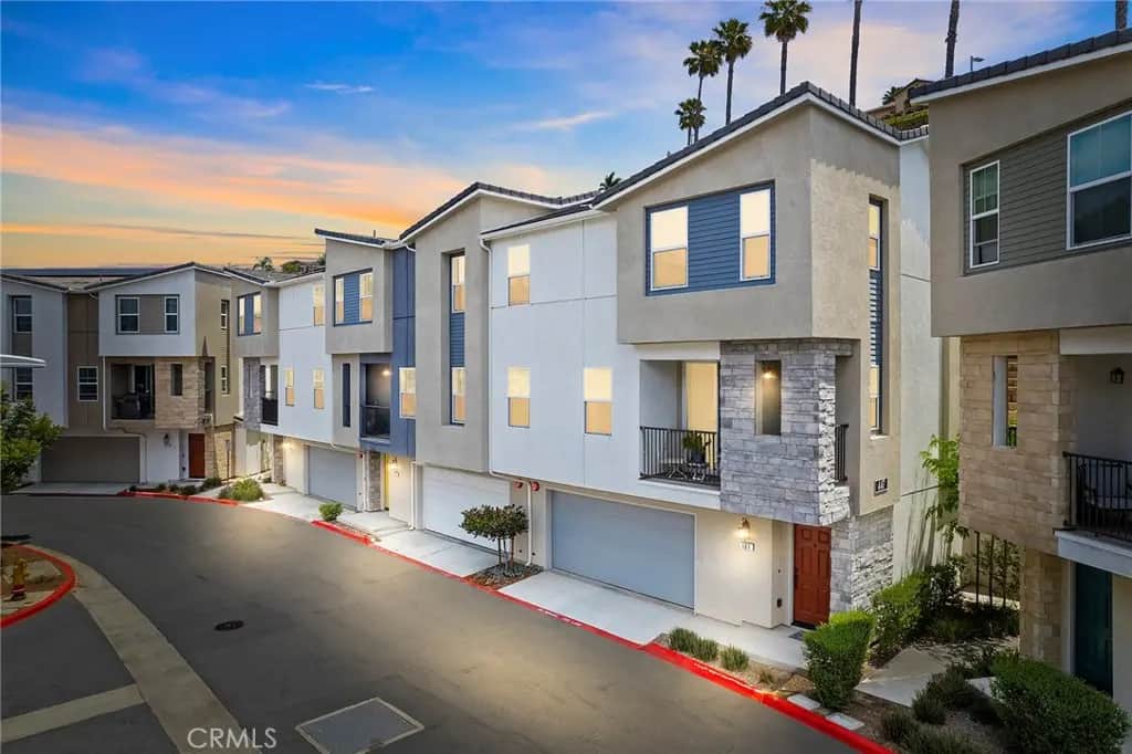 447 Fitzpatrick Road 102B, San Marcos, CA — listing photo 1