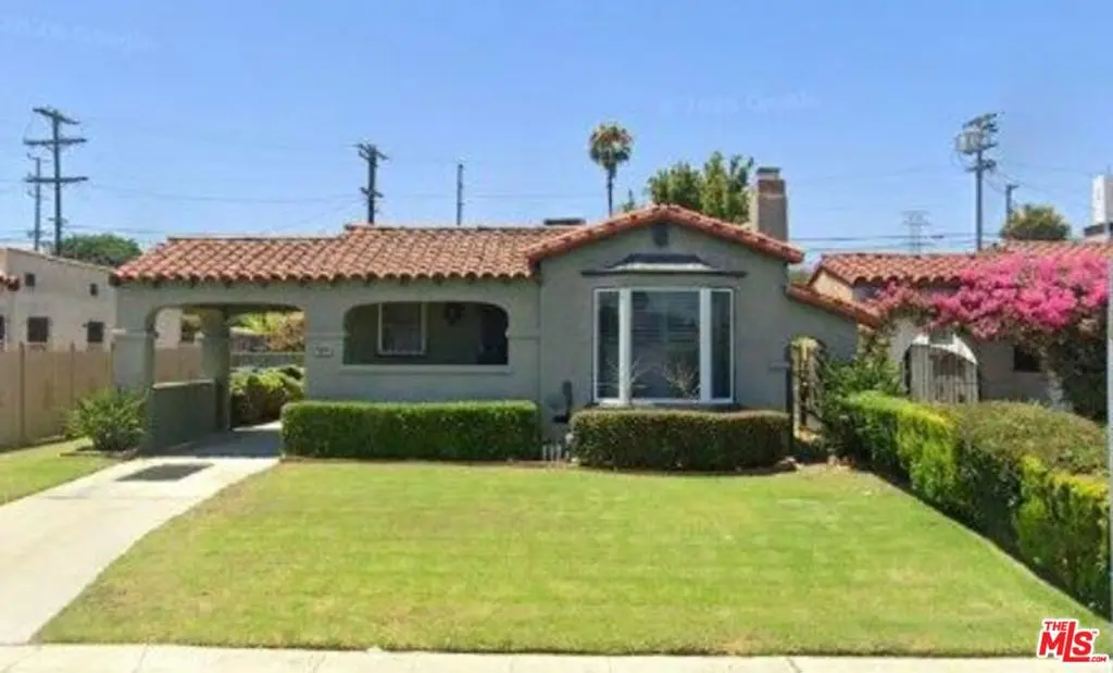 9821 S Hobart Boulevard, Los Angeles, CA — listing photo 1