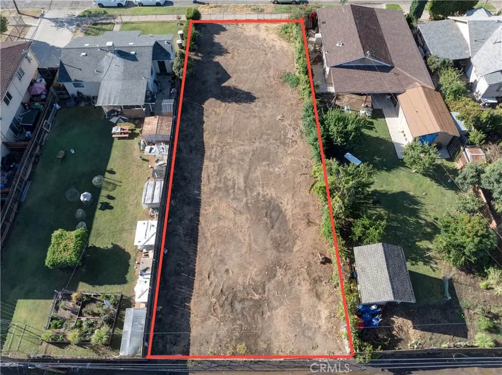 21 W 11th Street, Merced, CA — listing photo 1