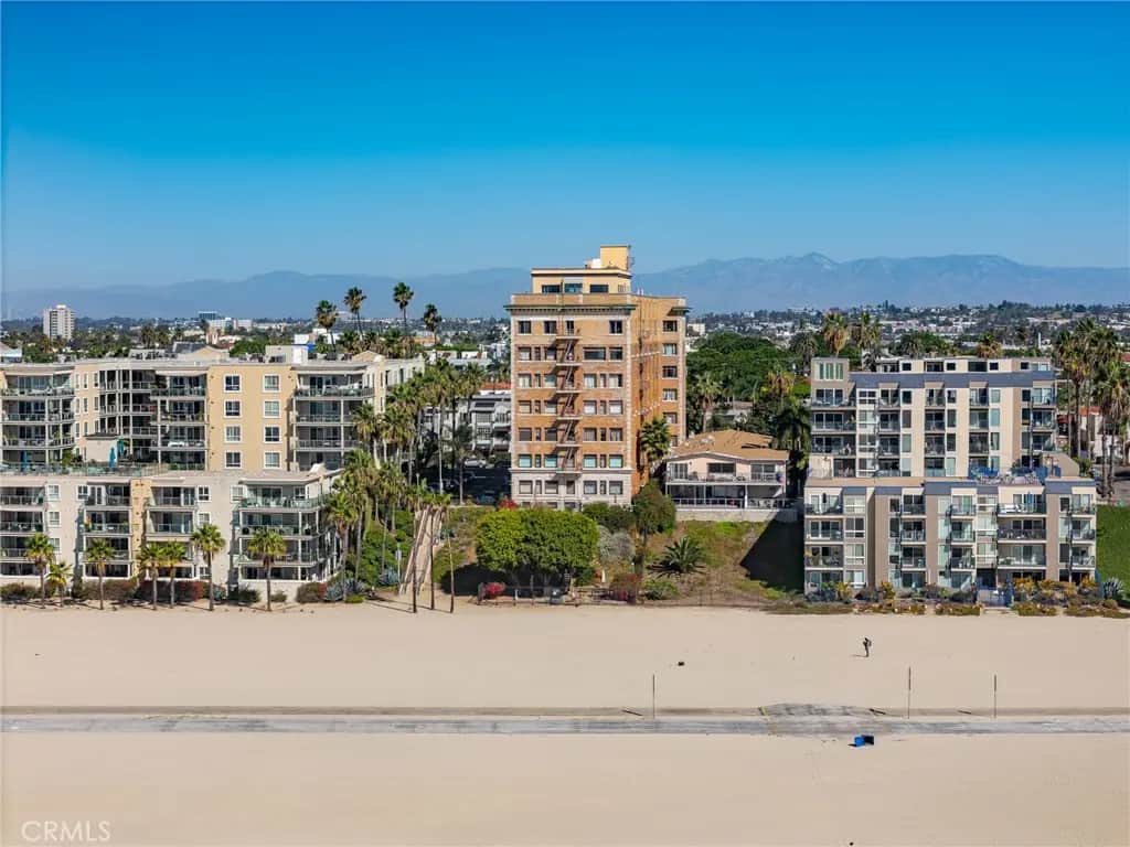 1030 E Ocean Boulevard 611, Long Beach, CA — listing photo 1