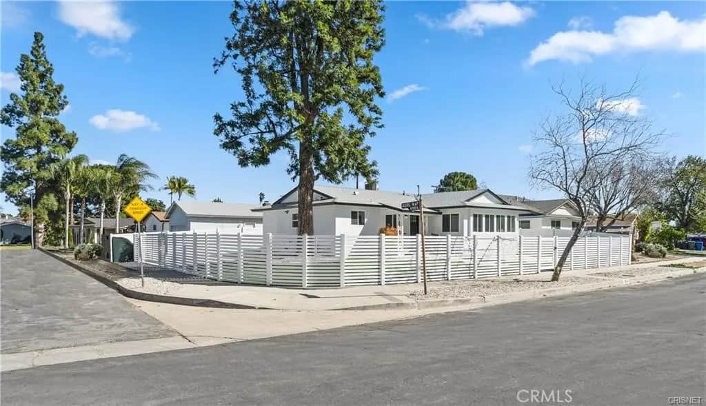 18815 Lemay, Reseda, CA — listing photo 1