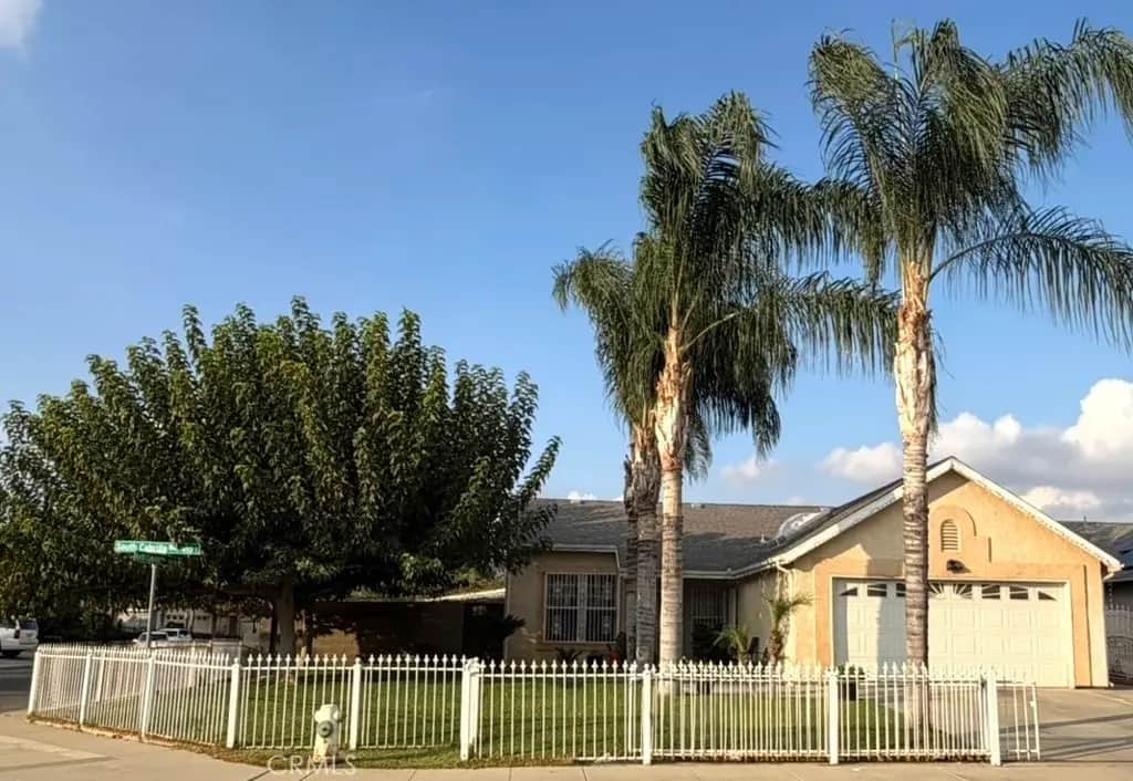461 S Cabrillo, Delano, CA — listing photo 1