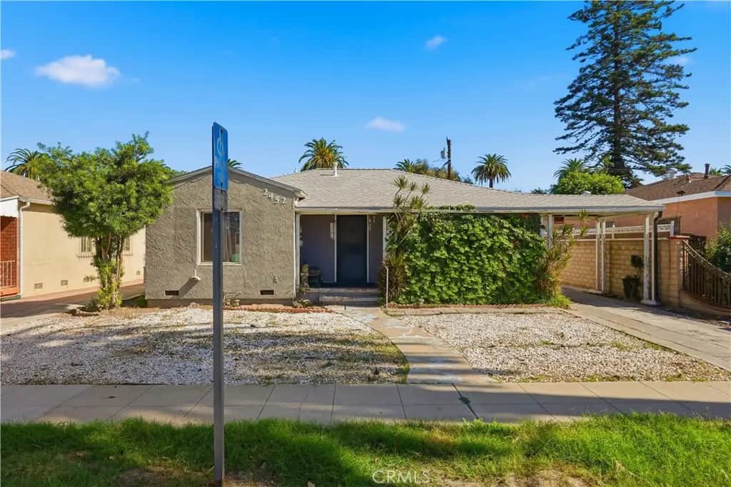 2452 Oregon, Long Beach, CA — listing photo 1