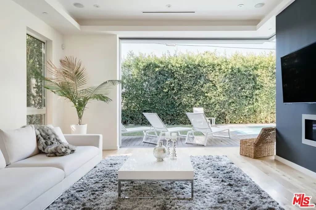 1723 S Durango Avenue, Los Angeles, CA — listing photo 1