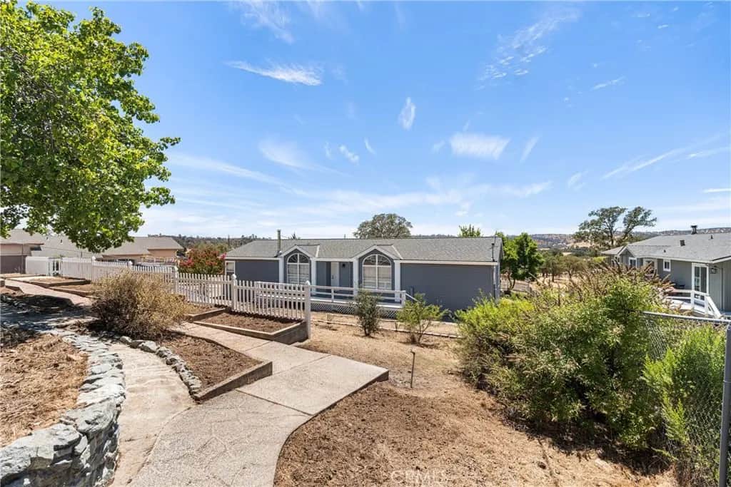 5002 Little John Road, Copperopolis, CA — listing photo 1