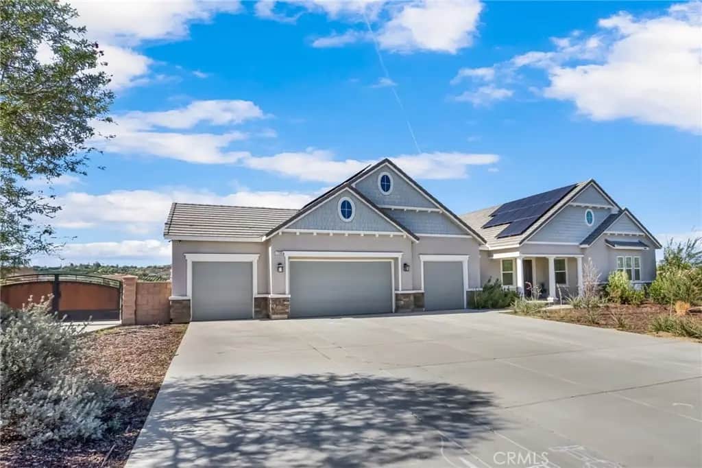 17595 Bretton Woods, Riverside, CA — listing photo 1