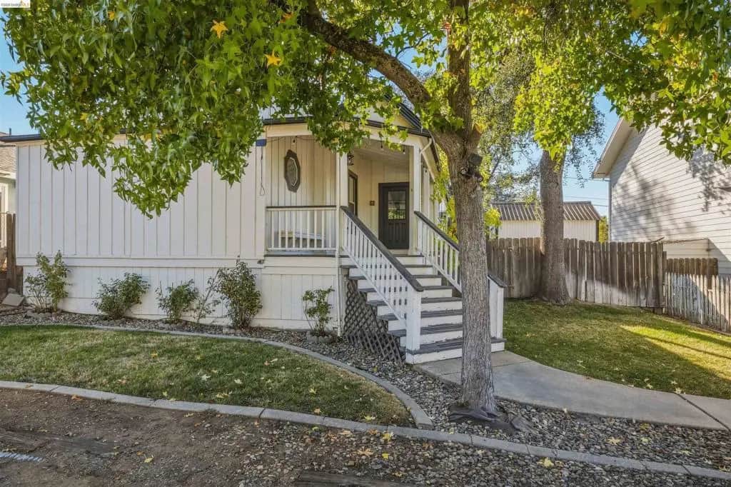 18530 Main St, Tuolumne, CA — listing photo 1