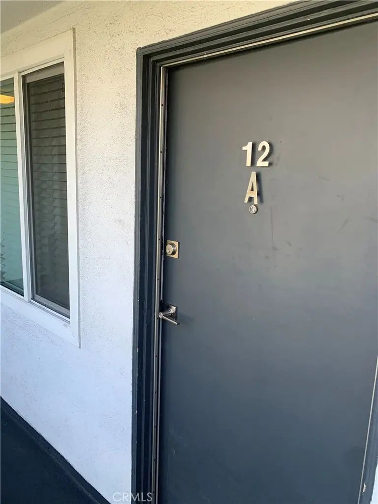 702 S St. Andrews Place 12A, Los Angeles, CA — listing photo 1
