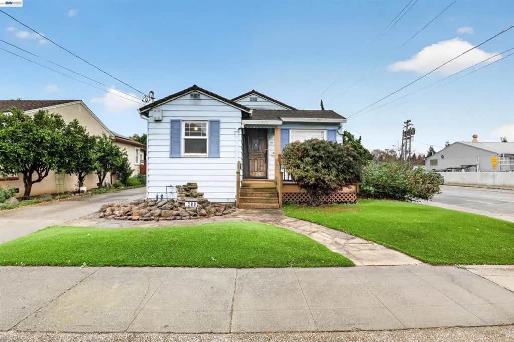 399 Stoakes Ave, San Leandro, CA — listing photo 1