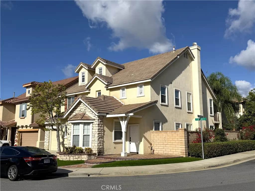 87 Stardance, Mission Viejo, CA — listing photo 1