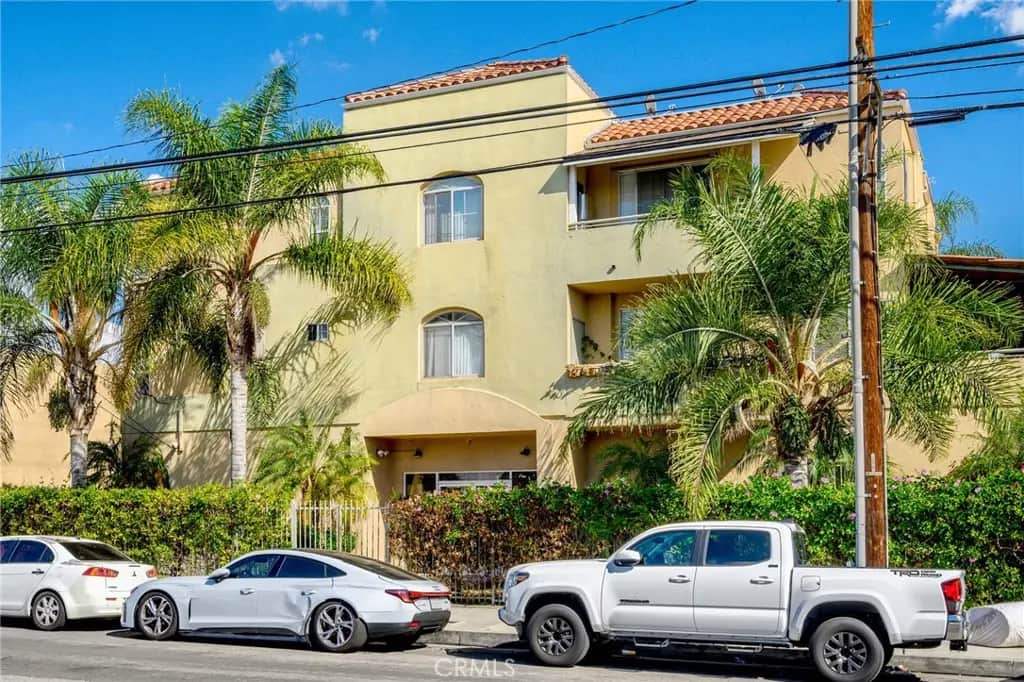 7140 Bellaire Avenue 109, North Hollywood, CA — listing photo 1