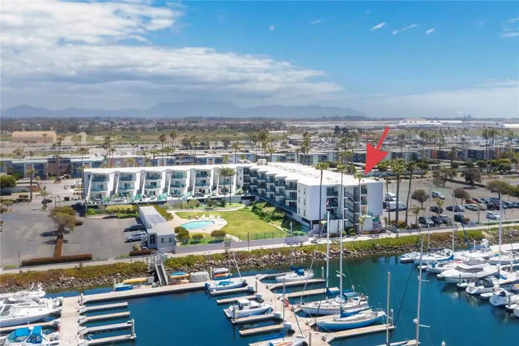 3101 Peninsula 209, Oxnard, CA — listing photo 1