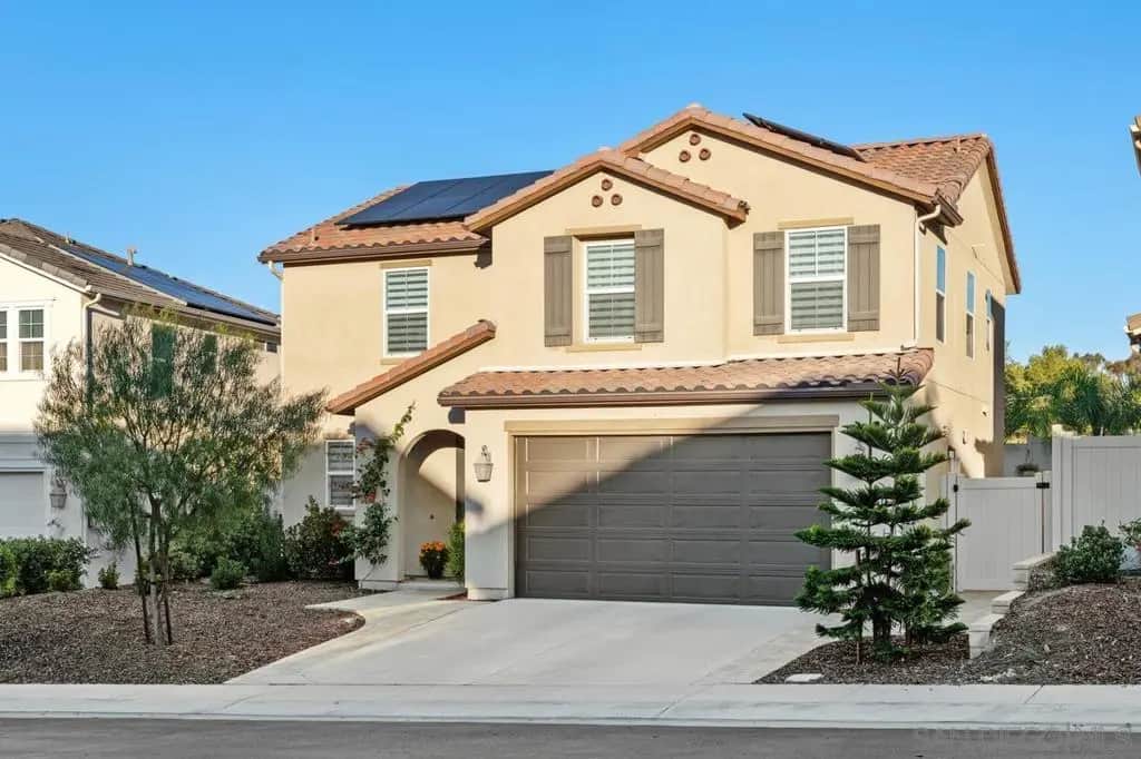 8681 Camden Drive, Santee, CA — listing photo 1