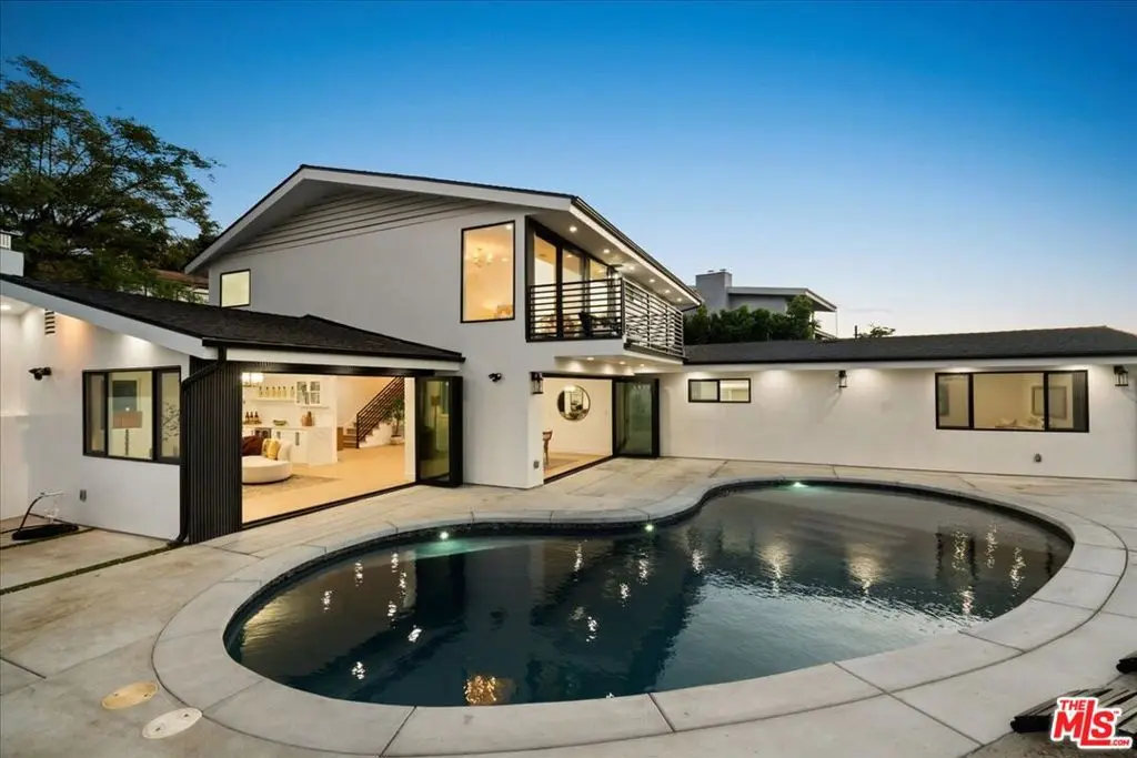 15655 Castlewoods Drive, Sherman Oaks, CA — listing photo 1