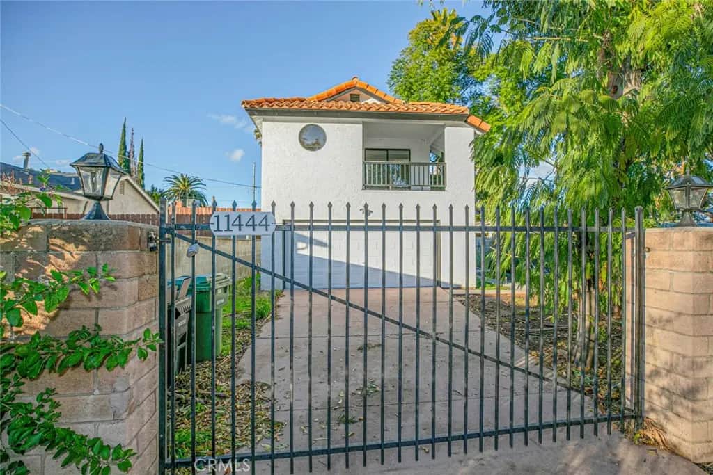 11444 Odessa Avenue, Granada Hills, CA — listing photo 1