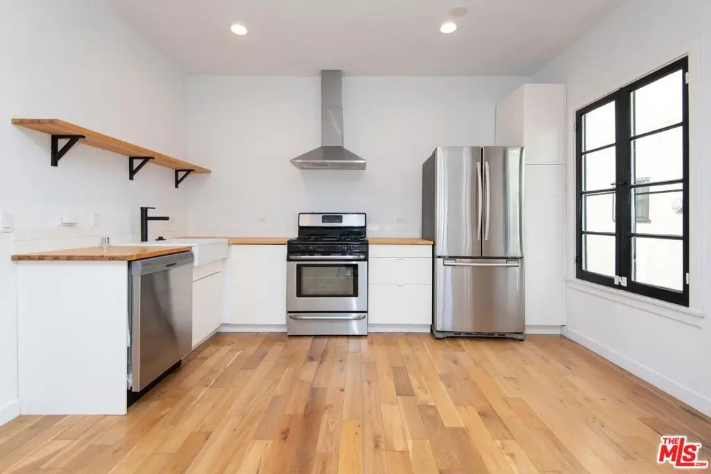 409 N Genesee Avenue, Los Angeles, CA — listing photo 1