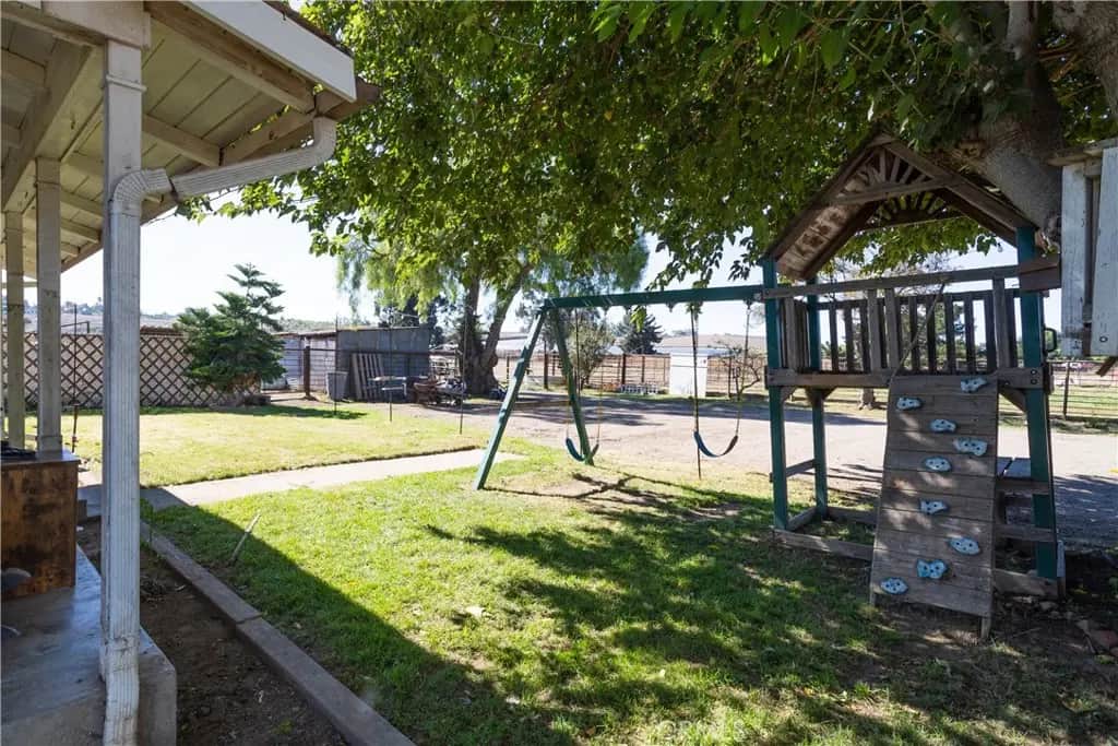 2060 Prell, Santa Maria, CA — listing photo 1
