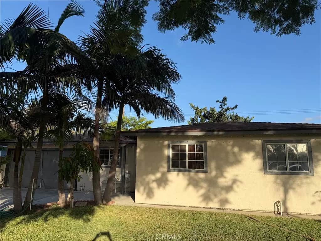 1209 S Townsend, Santa Ana, CA — listing photo 1