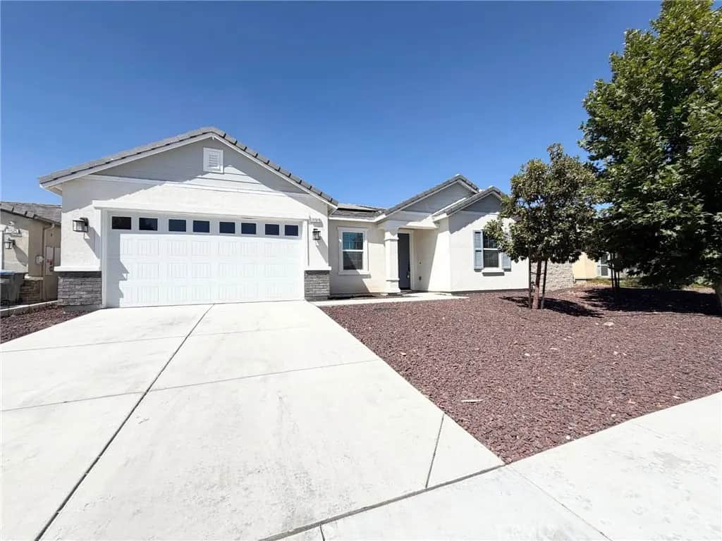 31519 Buckeye, Menifee, CA — listing photo 1