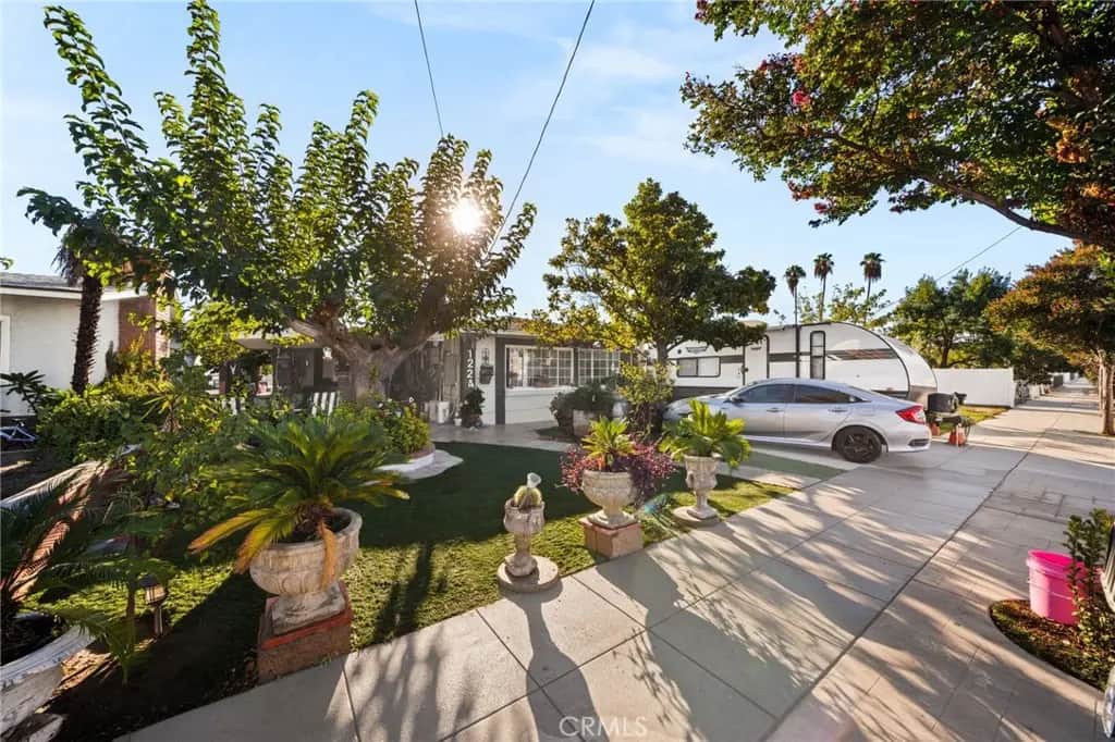 1224 6th, Redlands, CA — listing photo 1