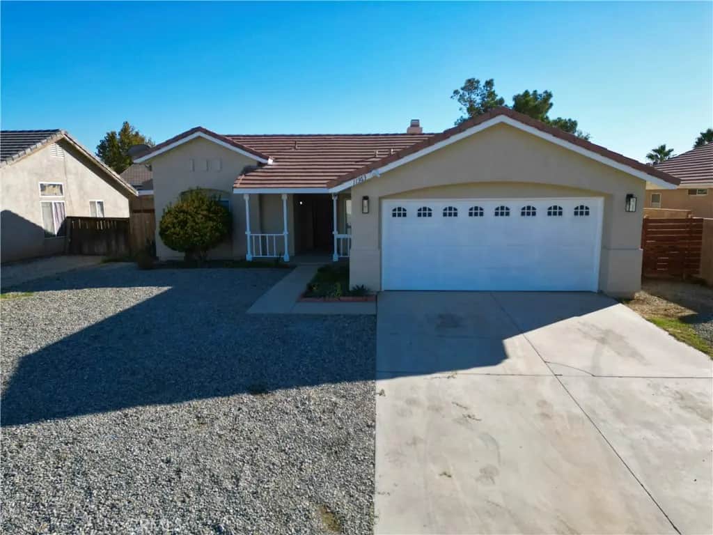 11363 Addison, Adelanto, CA — listing photo 1