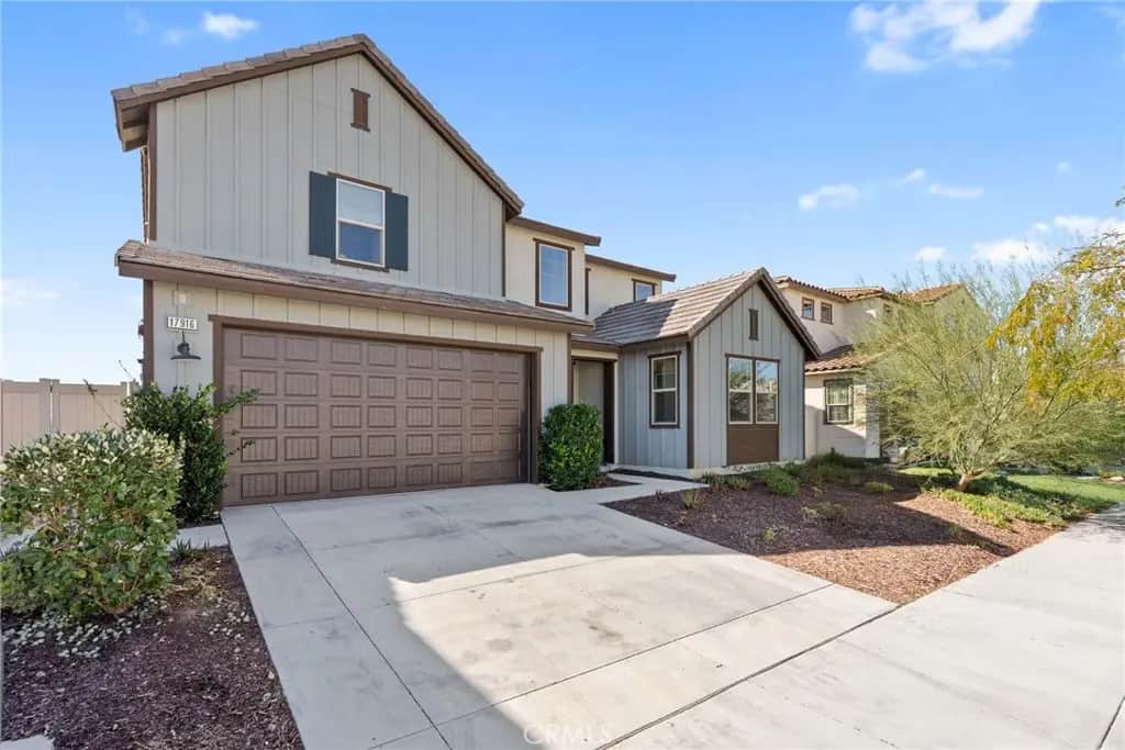 17916 Spire Court, Saugus, CA — listing photo 1