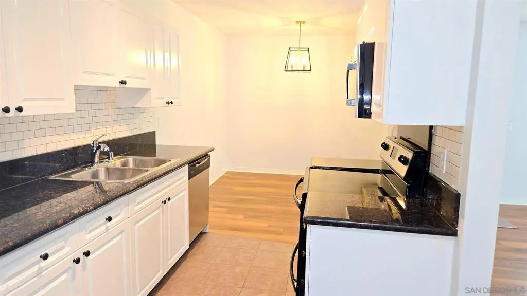 2940 Alta View Dr F203, San Diego, CA — listing photo 1