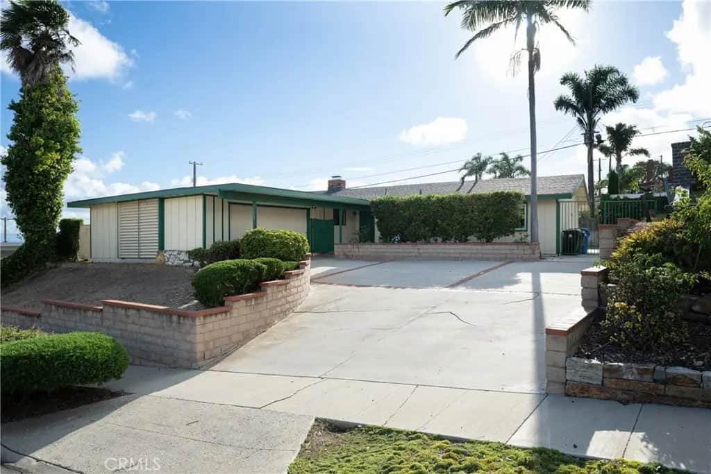 1823 Pescadores Avenue, San Pedro, CA — listing photo 1