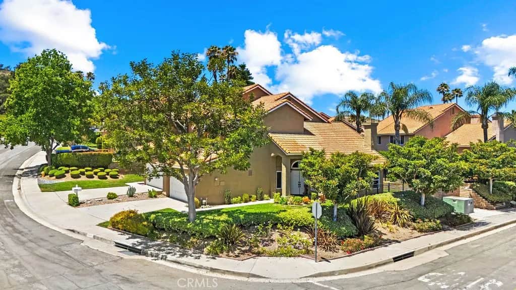 6041 E Queens Drive, Anaheim Hills, CA — listing photo 1