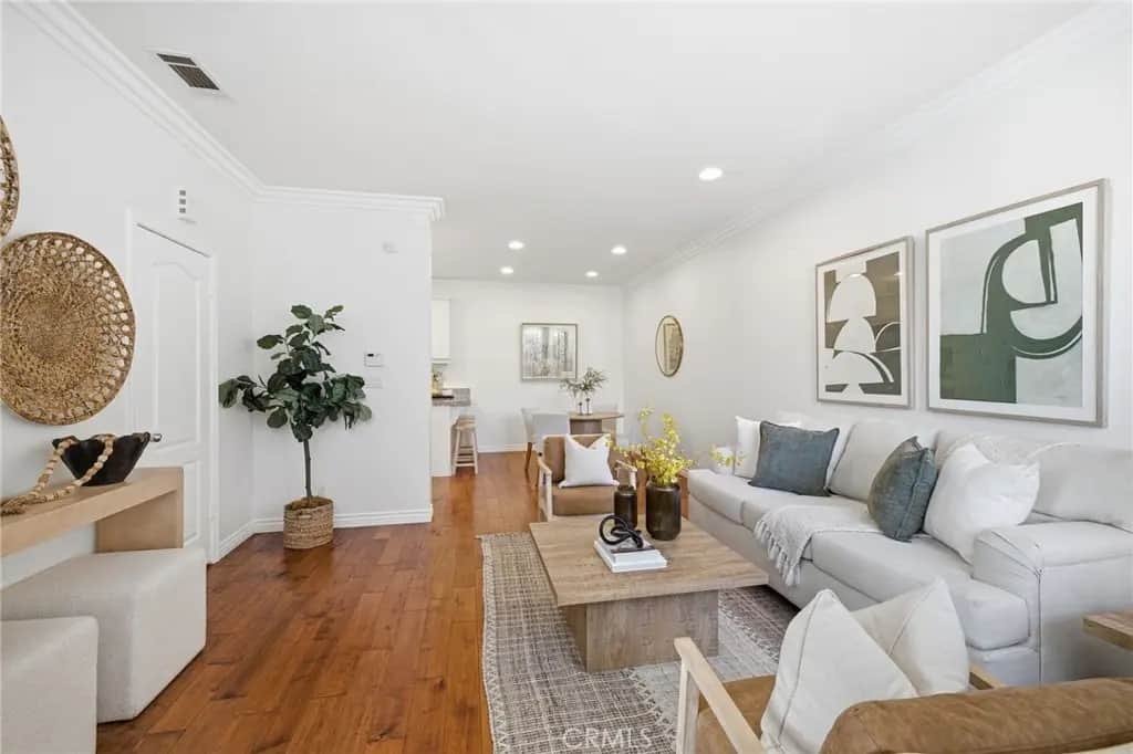 2513 Apple Avenue E, Torrance, CA — listing photo 1