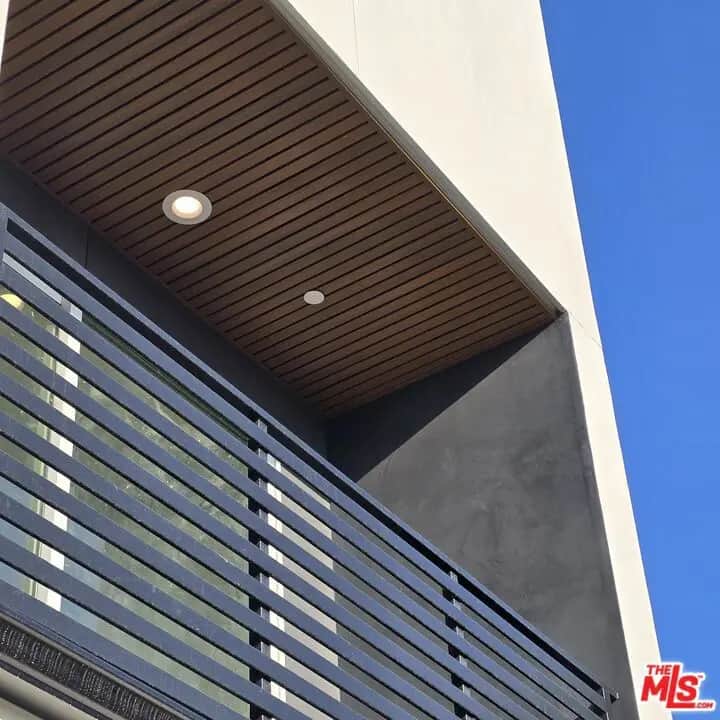 2111 S West View Street 2, Los Angeles, CA — listing photo 1