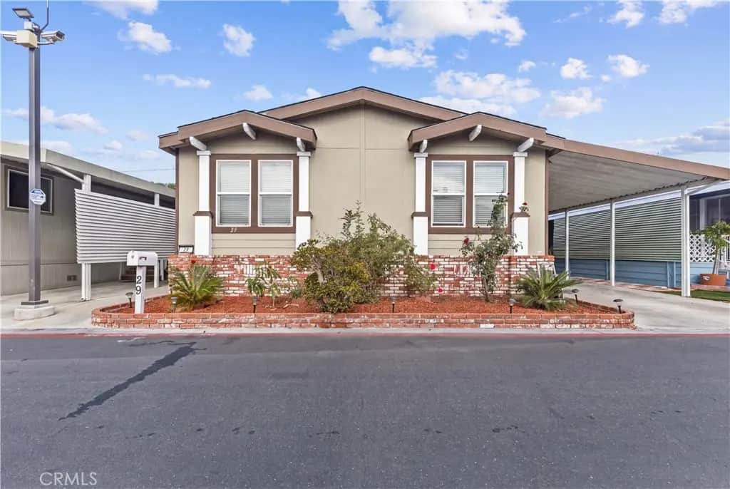 3050 W Ball Rd 29, Anaheim, CA — listing photo 1