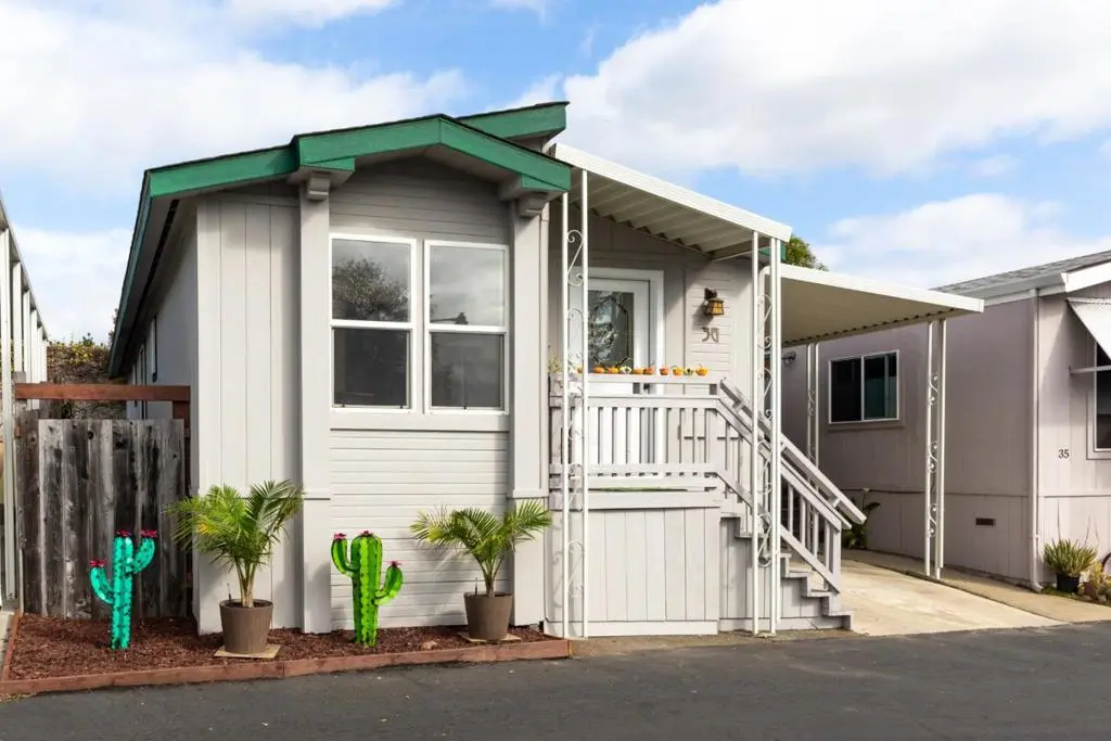 930 Rosedale Ave 36, Capitola, CA — listing photo 1