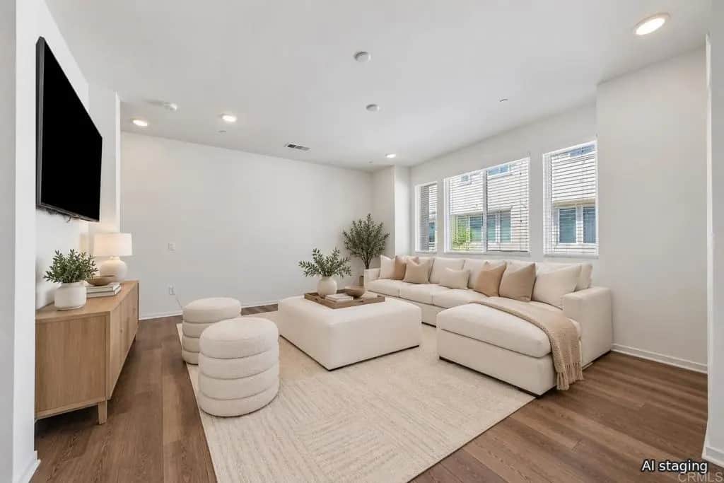 5230 Calle Rockfish 98, San Diego, CA — listing photo 1