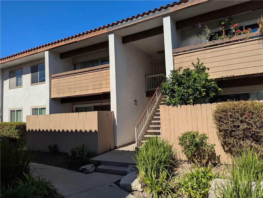 2521 W Sunflower Avenue N8, Santa Ana, CA — listing photo 1