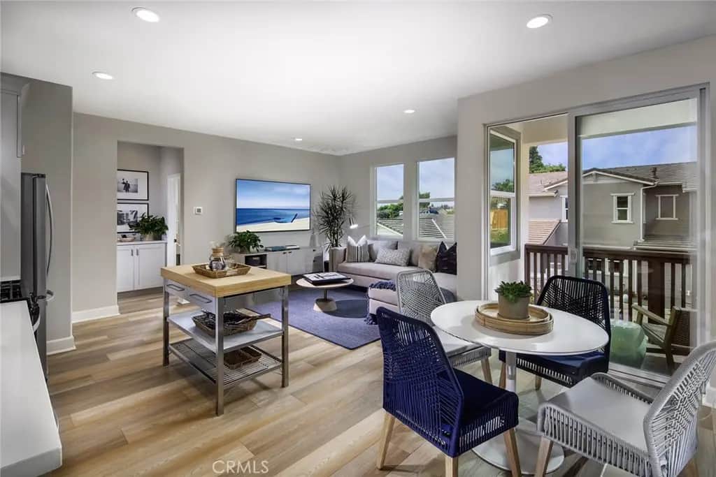 137 S Nevada Avenue, Ventura, CA — listing photo 1