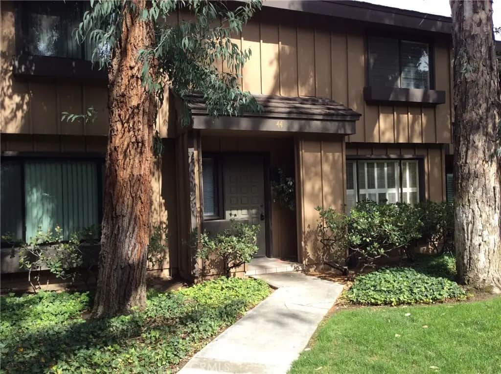 9741 Reseda, Northridge, CA — listing photo 1