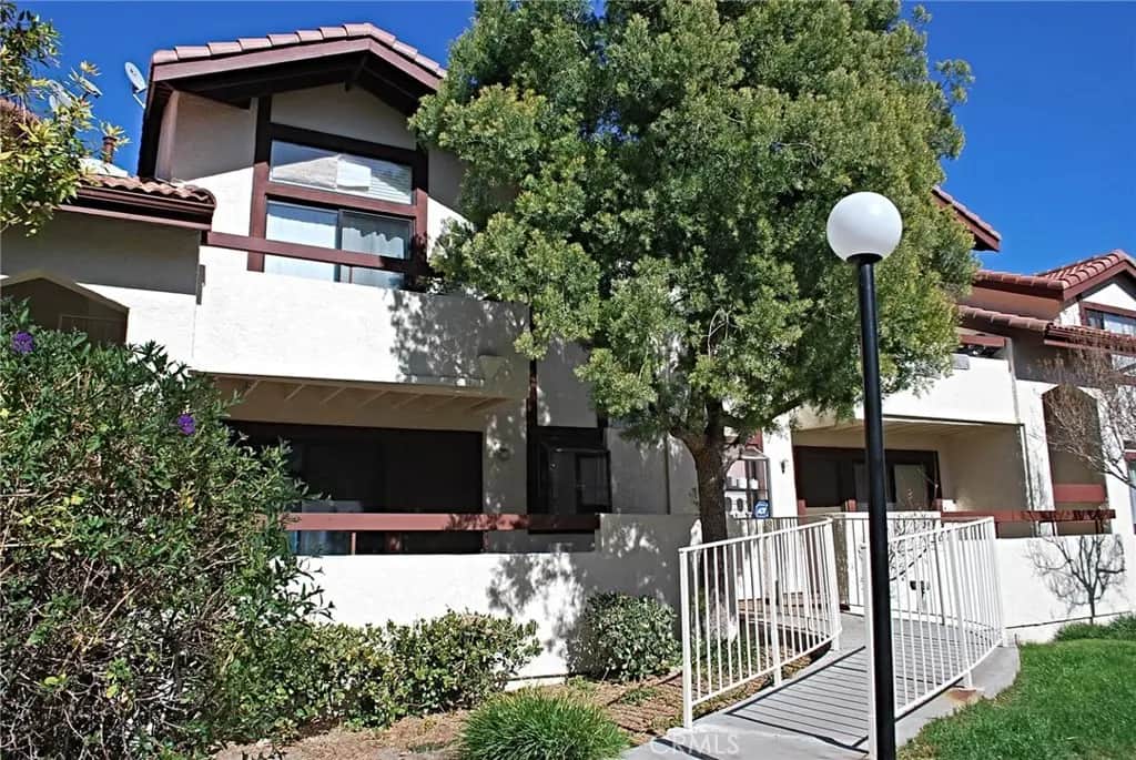 18142 Sundowner, Canyon Country, CA — listing photo 1
