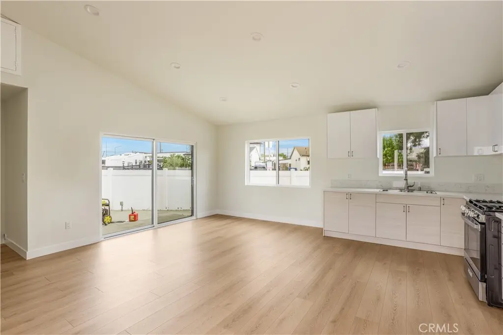 10957 Crockett, Sun Valley, CA — listing photo 1