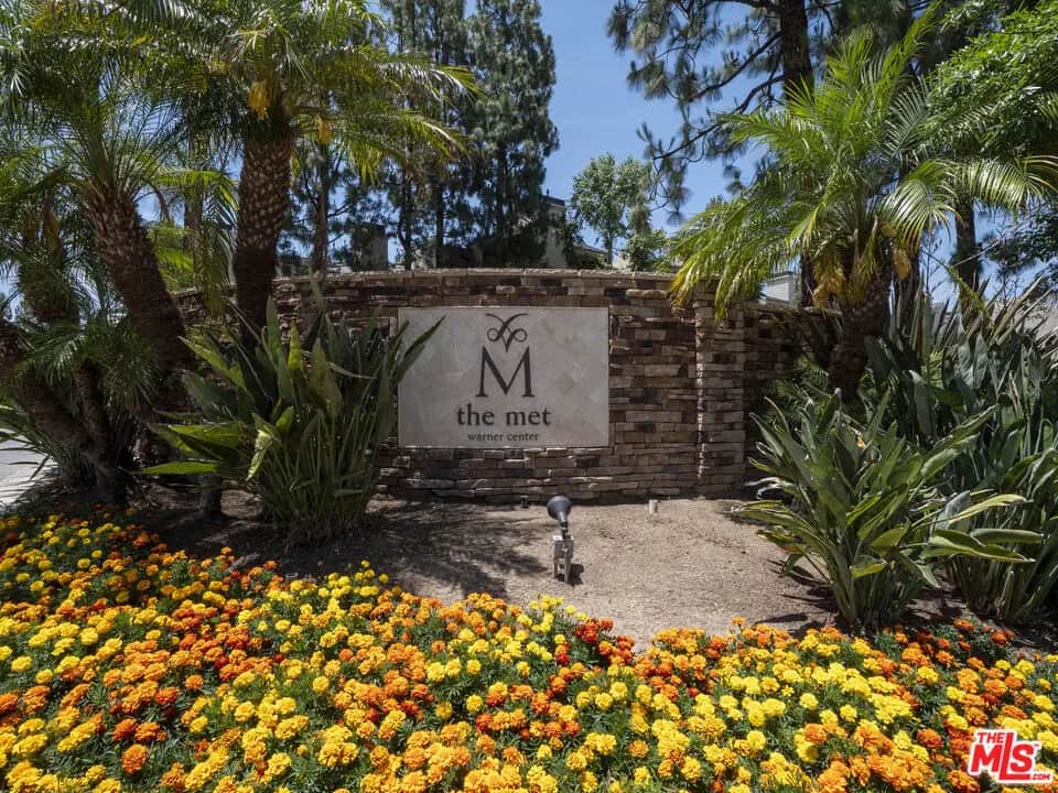 5525 Canoga Avenue 230, Woodland Hills, CA — listing photo 1