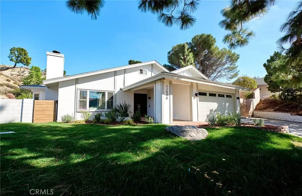 11546 Viking, Porter Ranch, CA — listing photo 1
