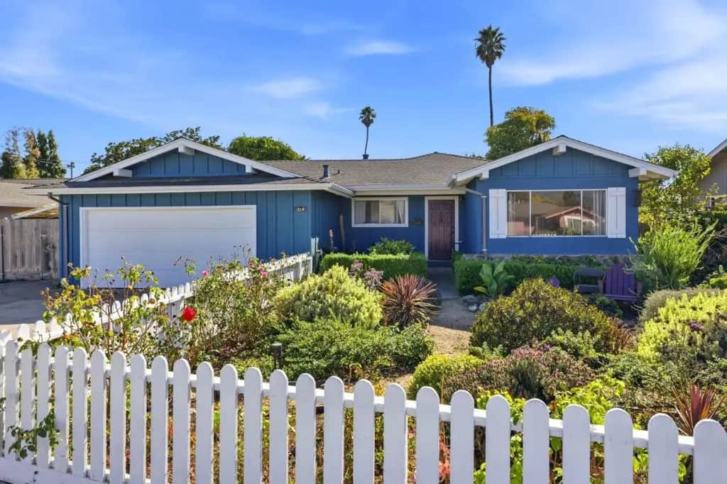 214 Mesa Verde Drive, Watsonville, CA — listing photo 1