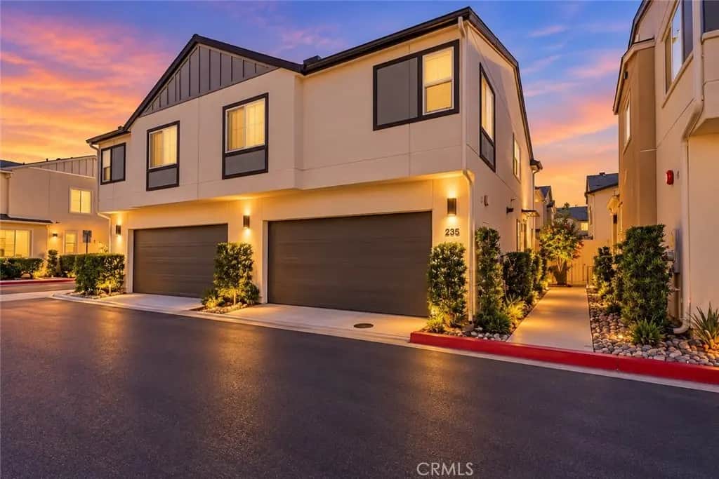 235 Woodland Place, Fallbrook, CA — listing photo 1