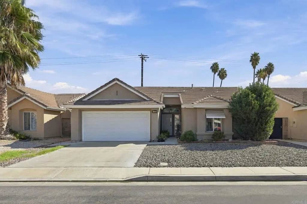 770 Augusta Street, Hemet, CA — listing photo 1
