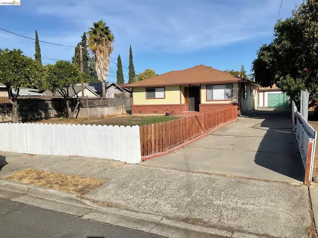 330 Texas Street, Antioch, CA — listing photo 1