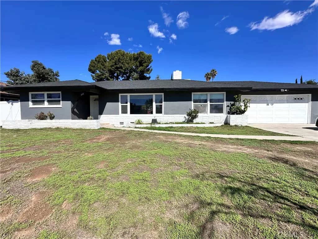 208 E Cornell, Rialto, CA — listing photo 1
