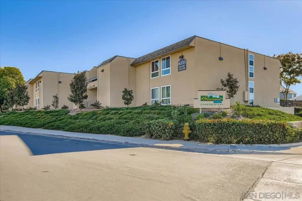 6333 Mount Ada Rd 279, San Diego, CA — listing photo 1