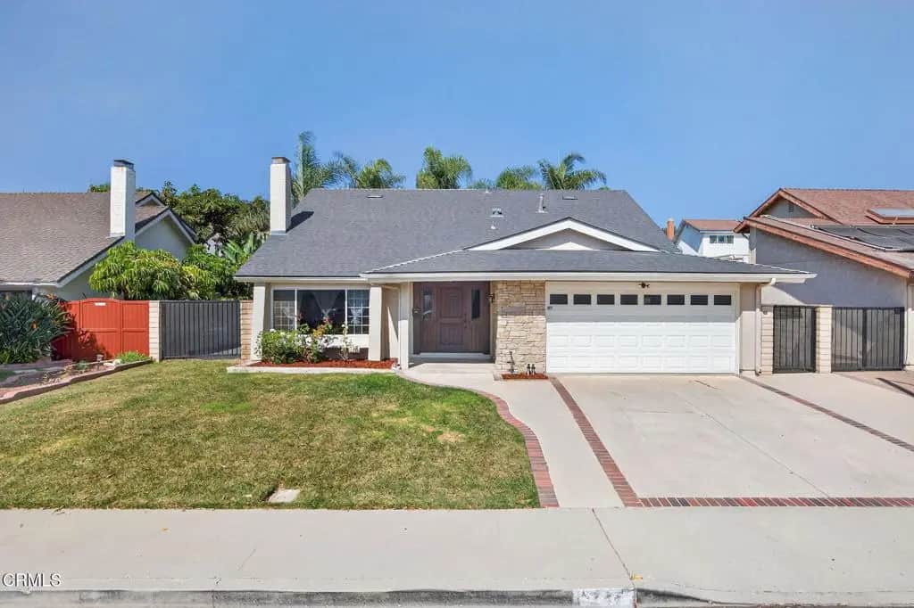 747 Southwick Street, Santa Paula, CA — listing photo 1