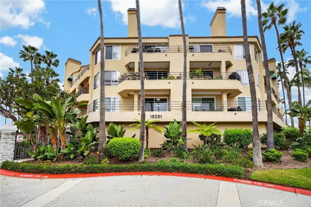 16291 Countess 118, Huntington Beach, CA — listing photo 1