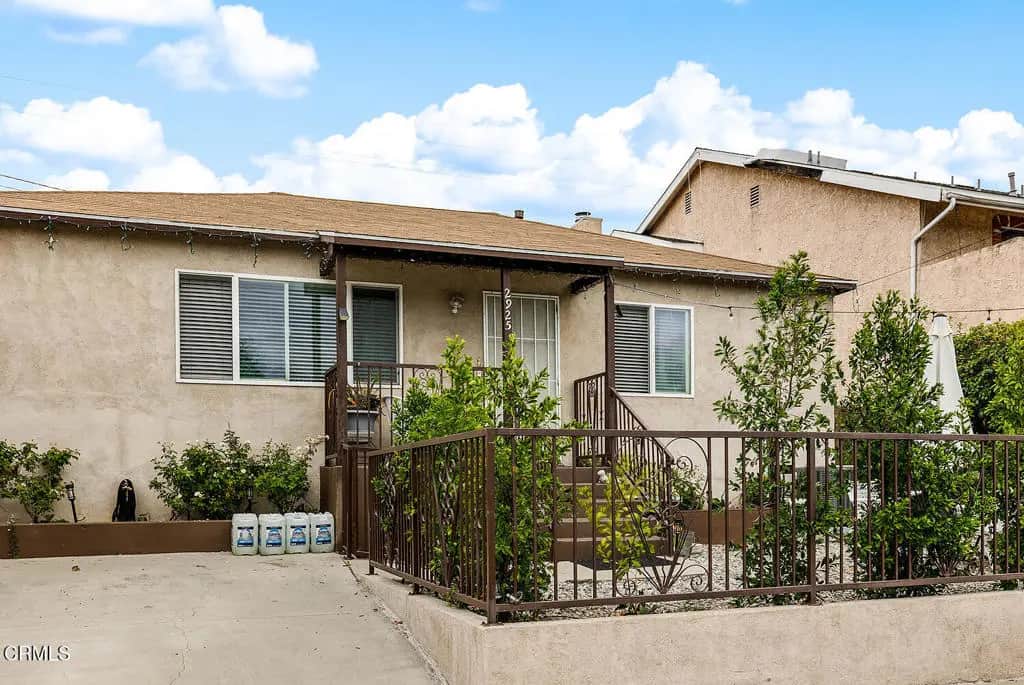 2925 Mary Street, La Crescenta, CA — listing photo 1